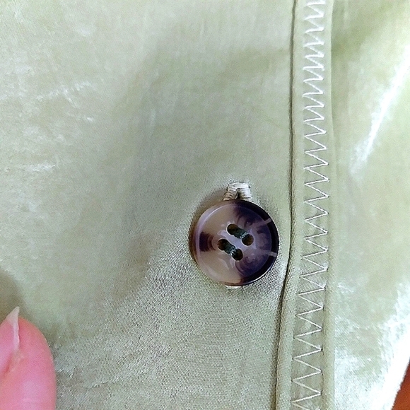 Nanushka Yellow Green Short Sleeve Collared Satin Button Up Shirt Size Large - Picture 8 of 9